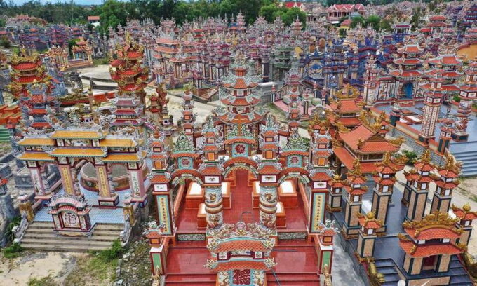 Hoi An: Private Car To/From Hue via Multi Attraction( 1-Way) - Golden Bridge