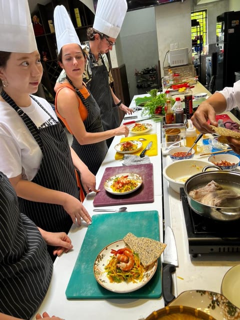 Hoi An: Private Cooking Class And Explore Local Market Trip - What to Bring and Not Allowed