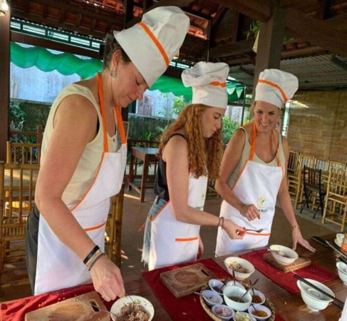 Hoi An: Private Cooking Class in Tra Que Herbs Village - Since You Asked
