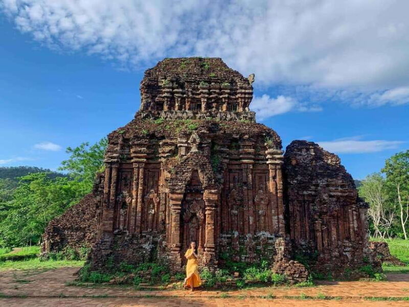 Hoi An: Private Trip to Golden Bridge, My Son and Marble M.t - Discovering the Marble Mountains