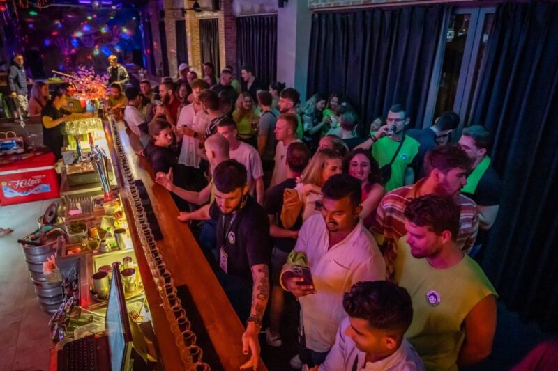 Hoi An: Pub Crawl by Bus With Shots at Each Bar - Transportation and Duration