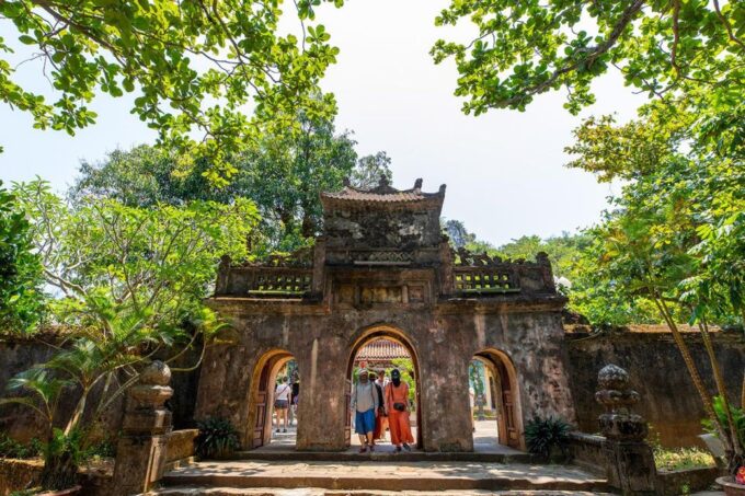 Hoi An: Secrets Of The Marble Mountains & Linh Ung Pagoda - Discovering Linh Ung Pagoda