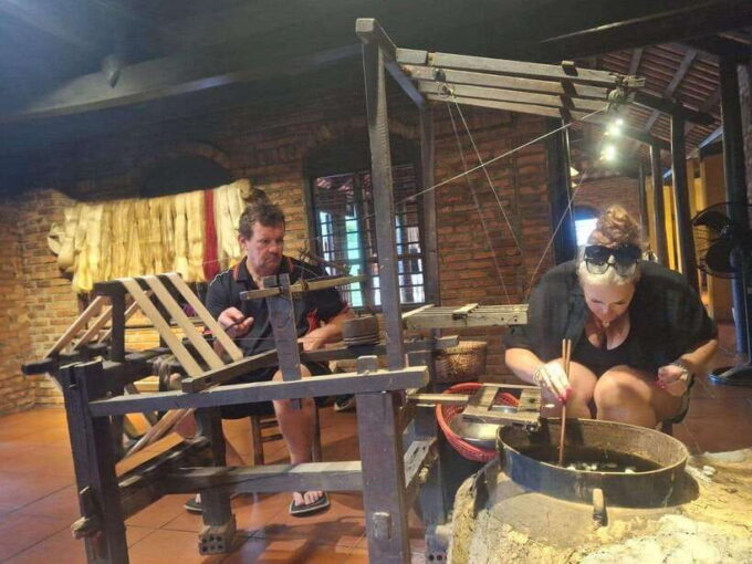 Hoi An: Silk Village Tour With Lunch or Dinner - Silk Weaving Process and Artisans