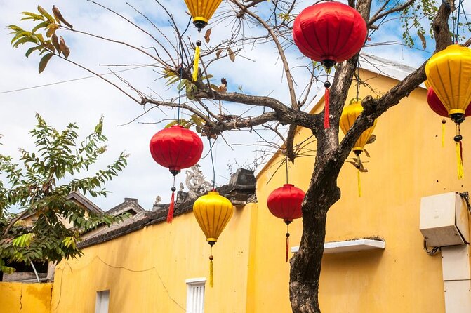 Hoi an Street Food Tour by Night With Local Guide - Key Points