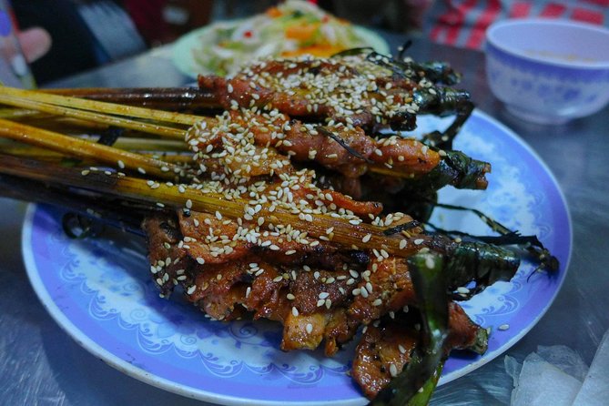 Hoi An Street Food Tour- Walking Tour - Guides Expertise