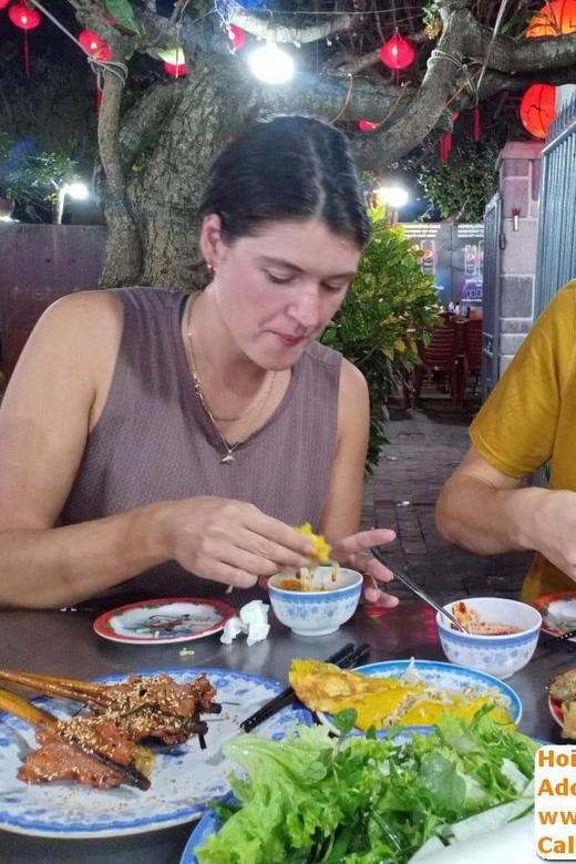 Hoi An: Street Food Walking Tour With Tastings - Market Exploration