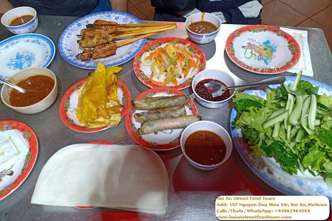 Hoi An Street Walking Food Tours - Enthusiastic Local Guides