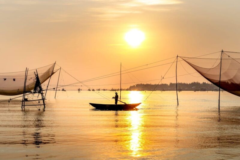Hoi an Sunrise and Fish Market, Taking Photos - Highlights and Experiences