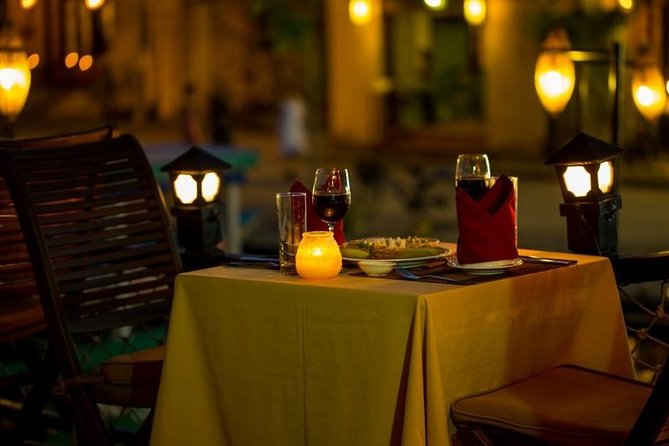 Hoi An Sunset Dining Cruise - Boat and Special Features