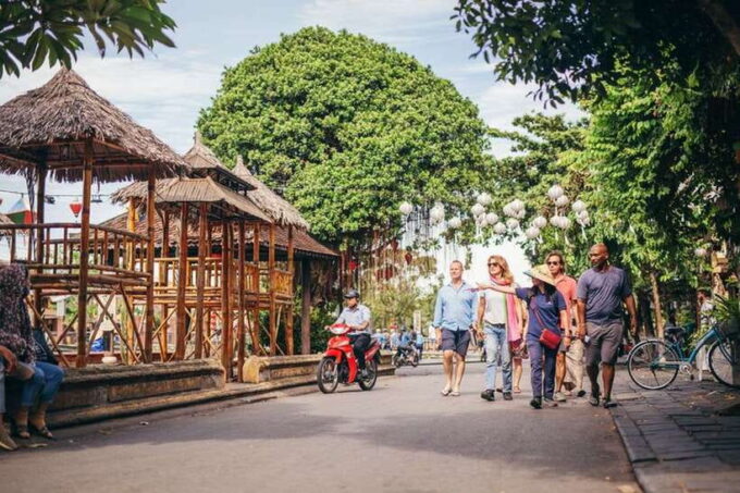 Hoi An: Sunset Food Tasting Tour - Important Considerations