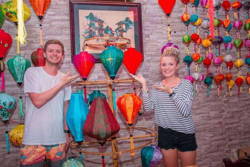 Hoi An: Tra Que Village Tour & Lantern Making Class - Exploring Tra Que Vegetable Village