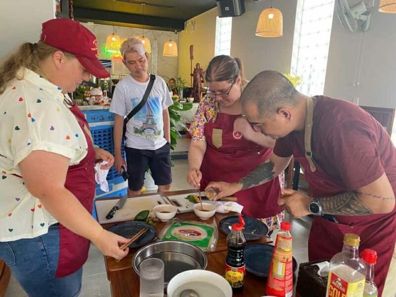 Hoi an: Vegan Cooking Class with Lantern-Making - Who Should Consider This Tour?
