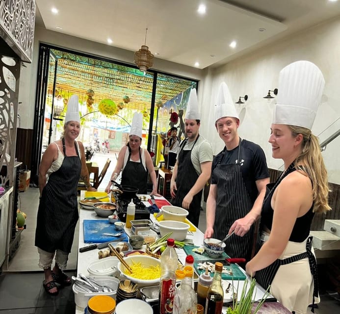 Hoi An: Vegetarian Cooking Class & Explore Local Market Trip - Key Points