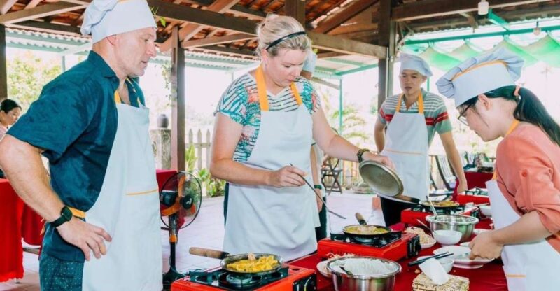 Hoi An: Vegetarian Cooking Class & Market Tour & Basket Boat - Key Points