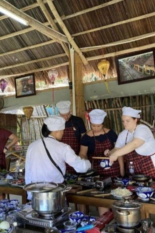 Hoi An: Vegetarian Cooking Class W Local Family and Transfer - Important Information