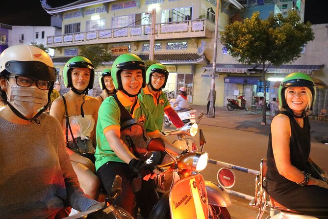 Hoi An Vespa By Night Street Food Tour - Meeting and Pickup Information