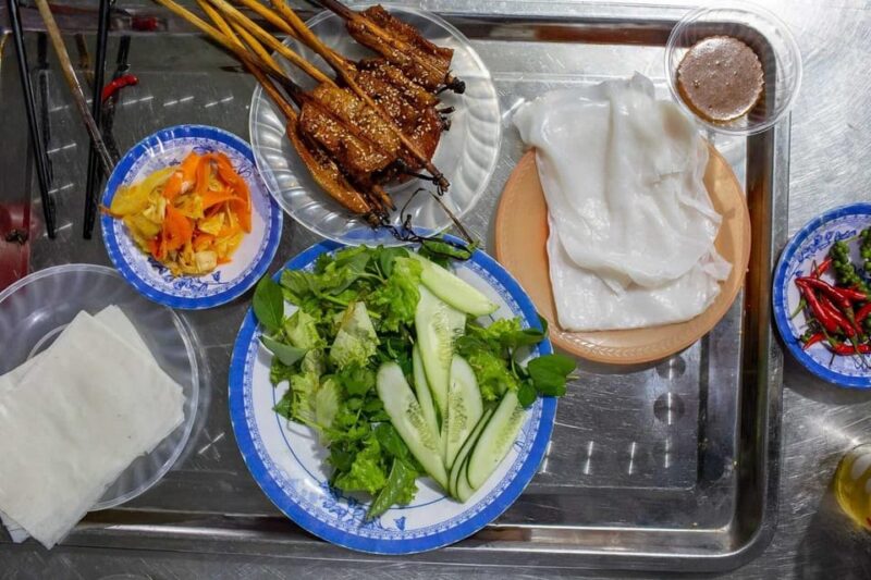 Hoi An Walking Street Food Tour by Local Guide - Inclusions and Exclusions