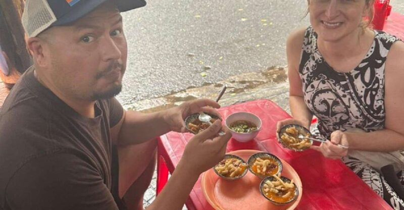 Hoi An Walking Street Food Tour by Local Guide - Taste Local Street Dishes