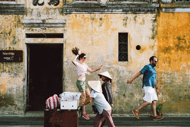 Hoi an Walking Tour With a Personal Photographer - Discover Hoi Ans Hidden Gems