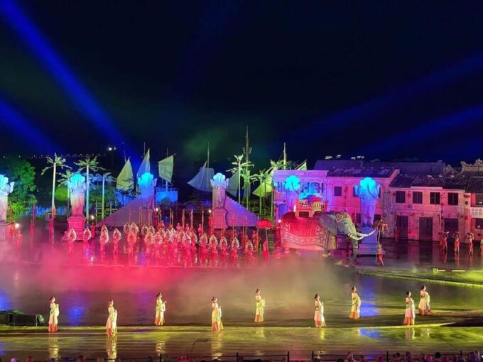 Hoian Memories Land - Expore the Best Show in the World - Releasing Flower Lanterns on the River