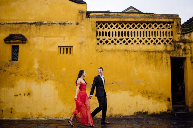 Hoian: Walking Around Oldtown With Professional Photographer - Inclusions in the Package