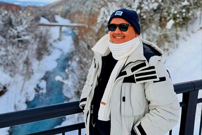 Hokkaido Asahiyama Zoo Ningle Terrace Day trip - Transportation and Group Dynamics