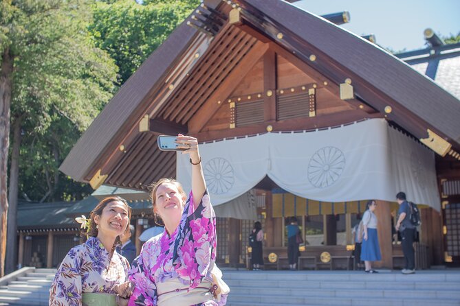 Hokkaido Jingu Shrine Private Walking Tour in Luxury Kimono - Rental Kimono and Dressing Service