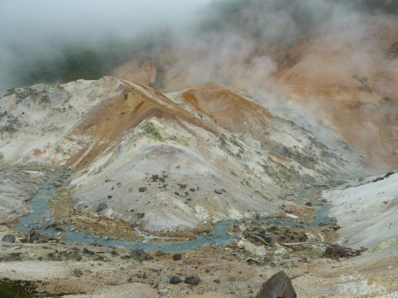 Hokkaido: Noboribetsu Lake Toya Day Tour From Sapporo - Scenic Lake Toya
