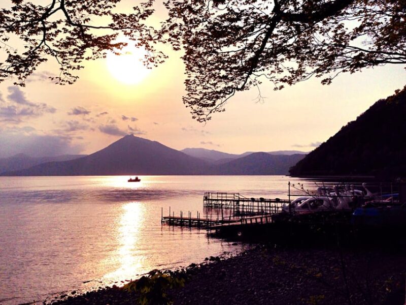 Hokkaido Noboribetsu Lake Toya Tour From Sapporo - Key Points