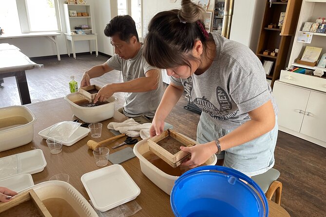 Hokkaido Paper Making Experience With a Japanese Paper Craftsman - The Unique Properties of Washi