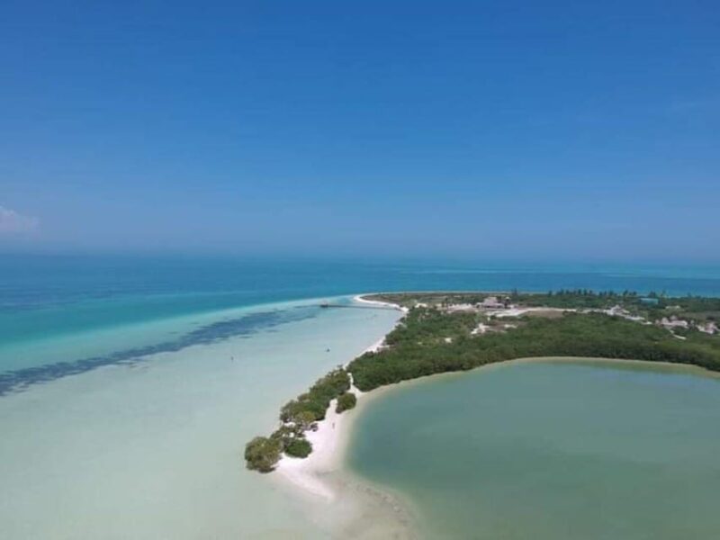 Holbox: Private Boat Tour With Breakfast and Lunch - Itinerary Highlights