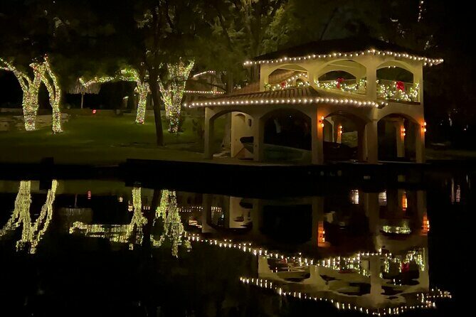 Holiday Light Cruise Plus S'mores Fire Pit Experience - Practical Details and Tips for Booking