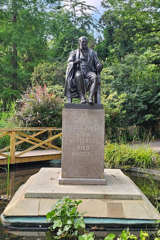 Holland Park Walk by Sams Walks - Accessibility and Additional Information