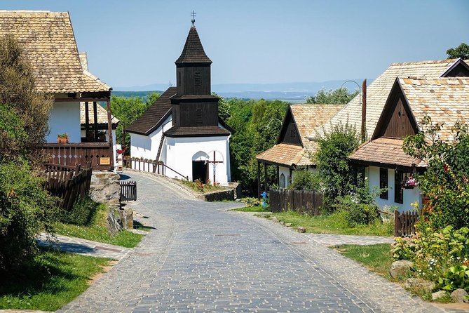 Hollókő UNESCO World Heritage Site + Eger Castle Private Guided Tour - Eger Castle: History and Wine
