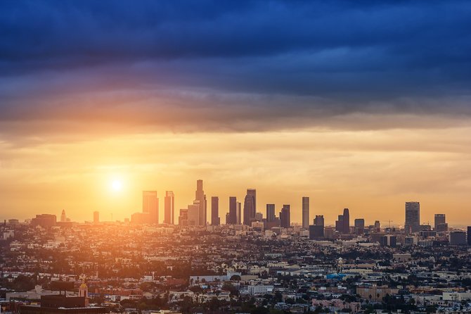 Hollywood Night Tour With Griffith Observatory - Exploring the Griffith Observatory
