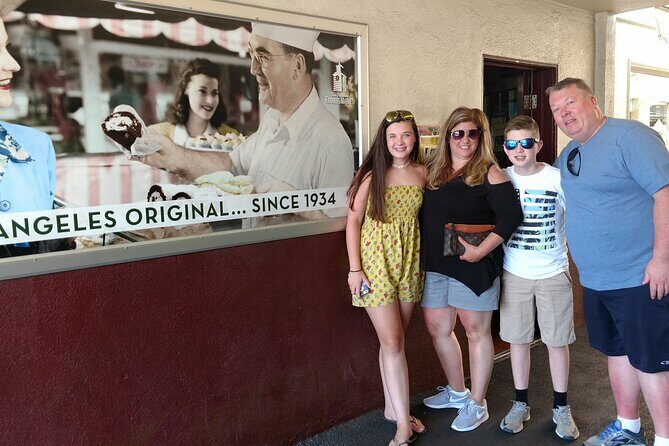 Hollywood Walk of Fame and Warner Bro Studio Tour and Lunch stop - Practical Tips for Travelers