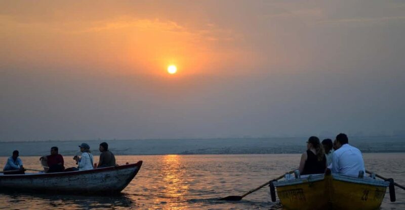 Holy Cities Varanasi and Rishikesh - Key Points