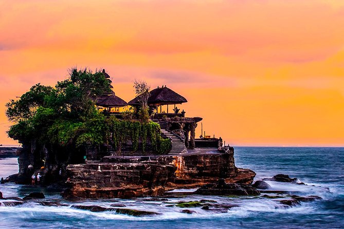 Holy Taman Ayun & Tanah Lot Temple Tour - Visiting Tanah Lot