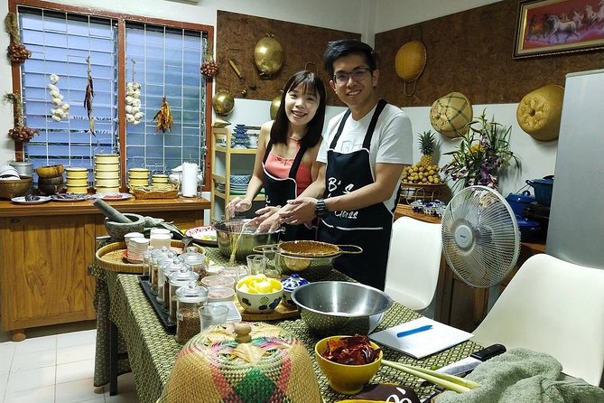 Home Style Family Class With Fruit Carving and Market Tour - Meeting and Pickup Information