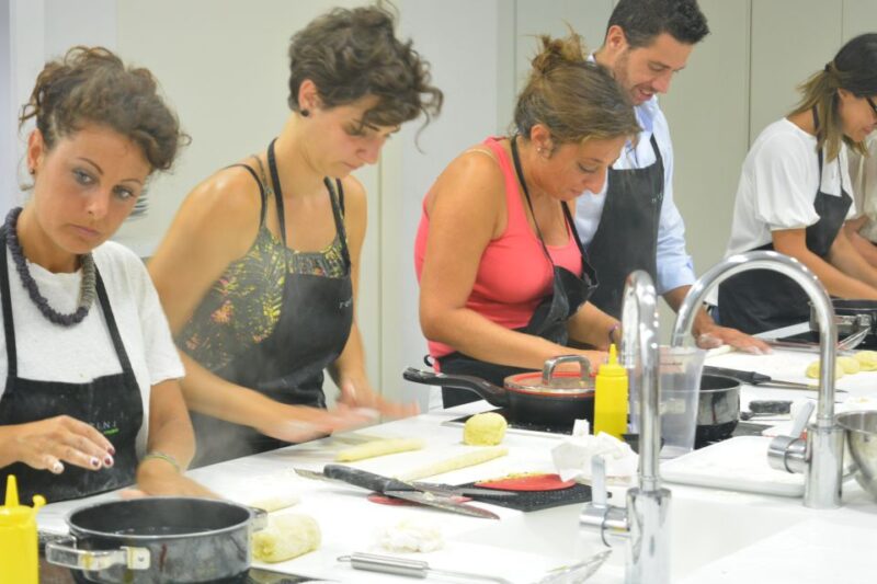 Homemade Pasta and Seafood Cooking Class With Dinner - Experience Highlights