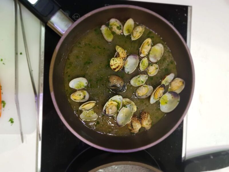 Homemade Pasta and Seafood Cooking Class With Dinner - Participant Information
