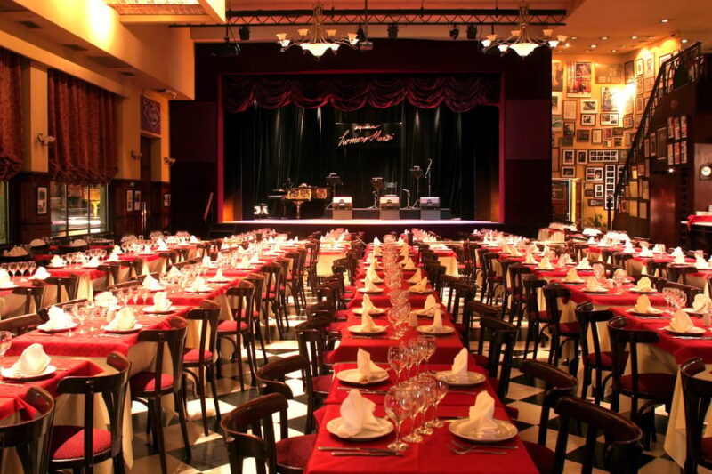 Homero Manzi Corner Dinner and Tango Show - Venue and Ambiance