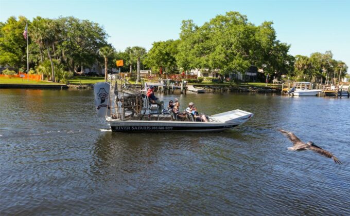 Homosassa: Gulf of Mexico Airboat Ride and Dolphin Watching - Weather and Clothing Considerations