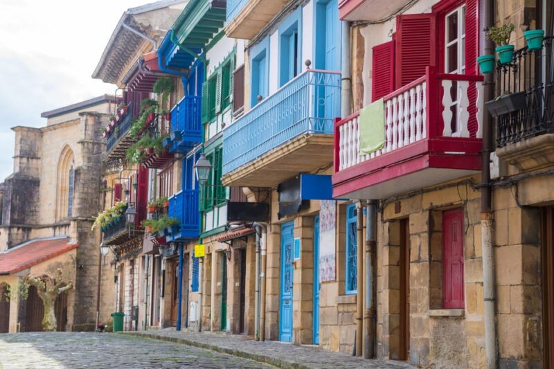 Hondarribia: Private Walking Tour With Beer or Wine - Key Landmarks and Optional Visits
