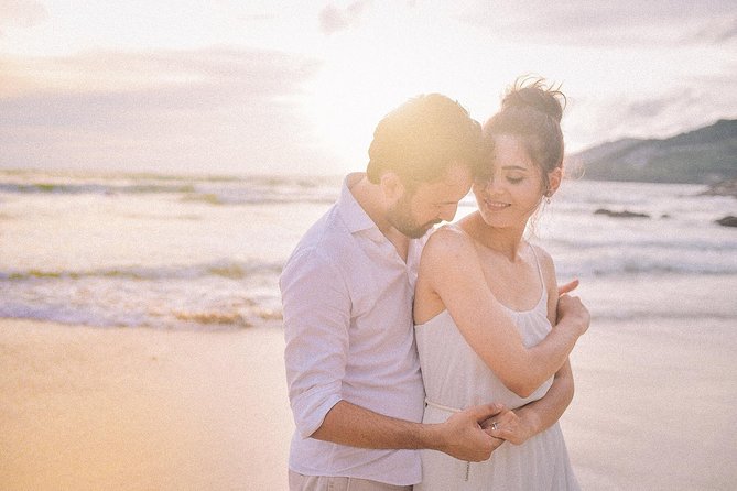 Honeymoon With Photographer Service in Phuket - Memorable Moments in Phuket