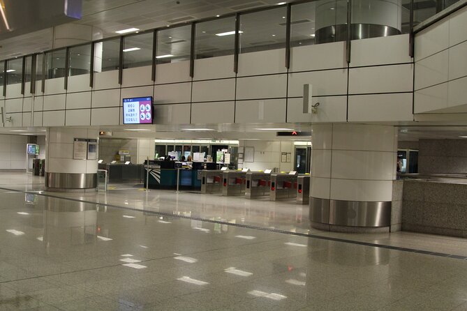 Hong Kong Airport Express E-Ticket - Meeting and Accessibility