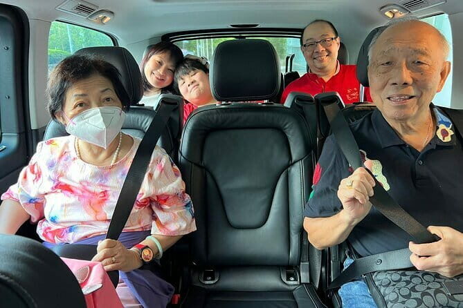 Hong Kong City Highlights and Hidden Gems by Private Car - What Makes This Tour Stand Out?