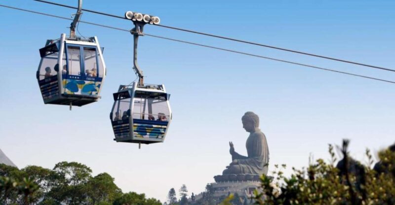 Hong Kong: Dolphin Cruise, Big Buddha, & Lantau Island Tour - Visiting the Big Buddha