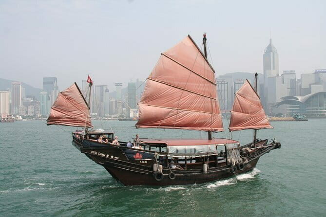 Hong Kong Half-Day Private Walking Tour with a Local Guide - What to Expect and How It Feels