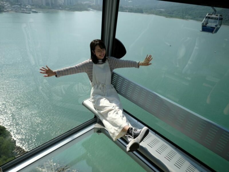Hong Kong: Ngong Ping Private Cable Car Skip-the-Line Ticket - Exploring the Experience: What to Expect